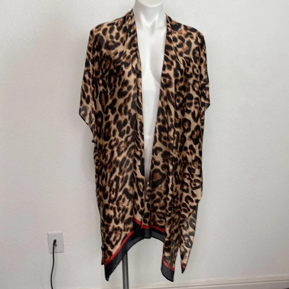 Bohemian Leopard Animal Print Open Front Mobwife Poncho Shawl Cape One Size - Picture 1 of 8